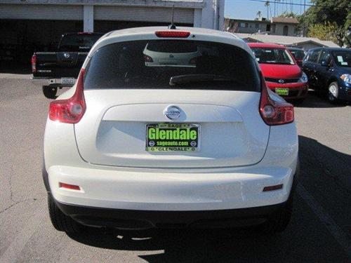 Nissan Juke 2011 photo 4