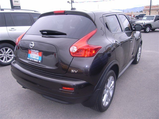 Nissan Juke 2011 photo 2