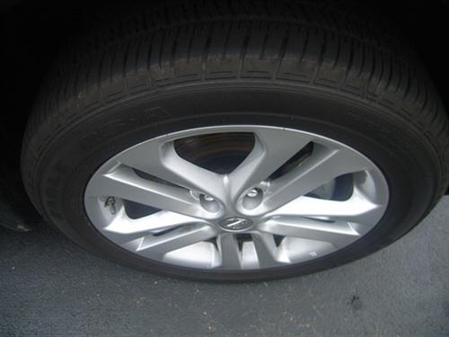 Nissan Juke 2011 photo 2