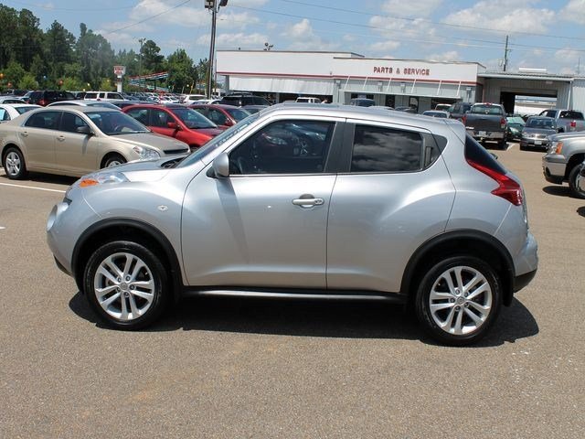 Nissan Juke 2011 photo 1