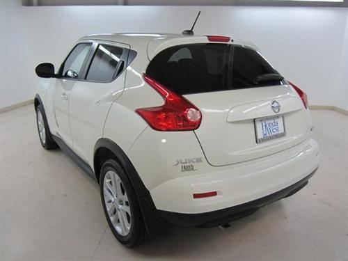Nissan Juke 2011 photo 4