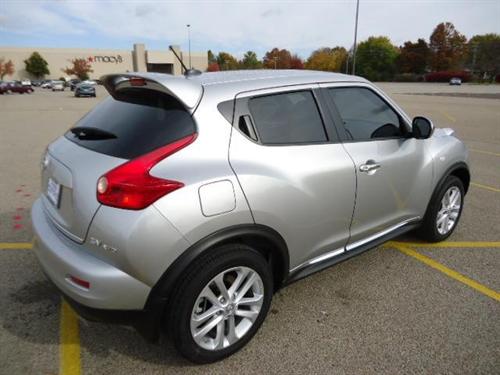 Nissan Juke 2011 photo 2