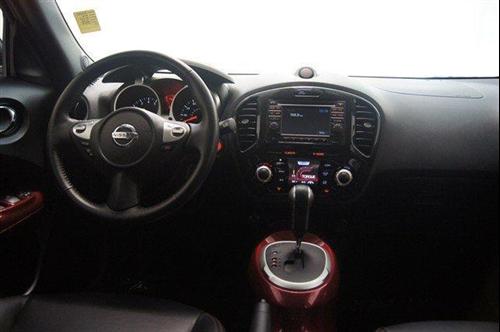 Nissan Juke 2011 photo 1