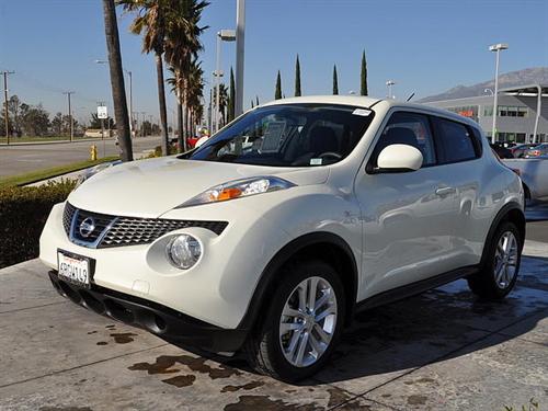 Nissan Juke 2011 photo 2