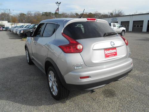 Nissan Juke 2011 photo 3