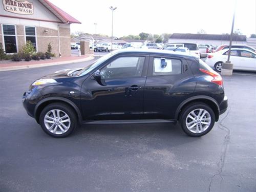 Nissan Juke 2011 photo 2