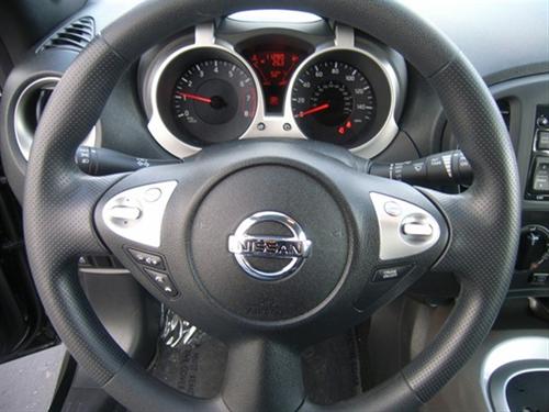 Nissan Juke 2011 photo 5