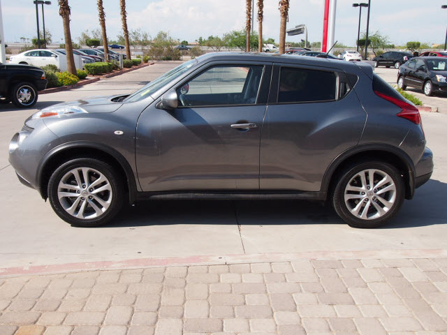 Nissan Juke 2011 photo 5