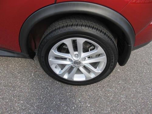 Nissan Juke 2011 photo 4