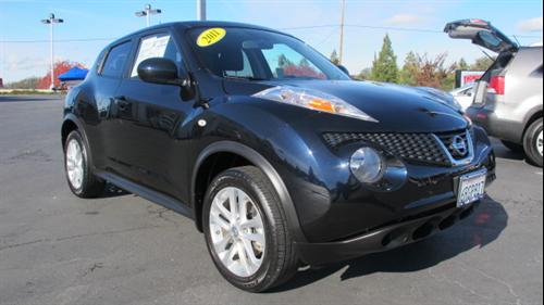 Nissan Juke 2011 photo 2