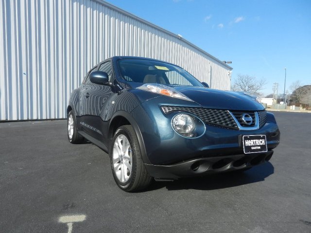 Nissan Juke 2011 photo 2