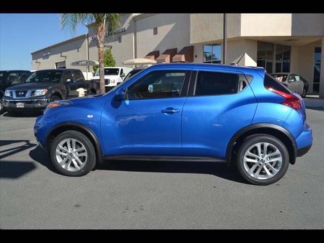 Nissan Juke 2011 photo 2
