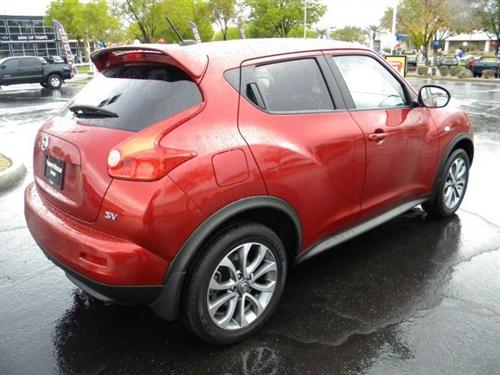 Nissan Juke 2011 photo 4