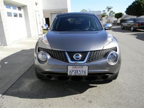 Nissan Juke 2011 photo 2