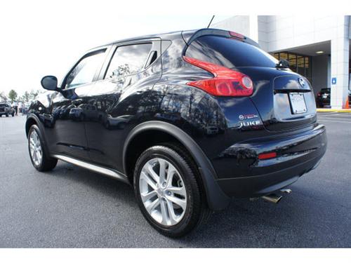 Nissan Juke 2011 photo 2
