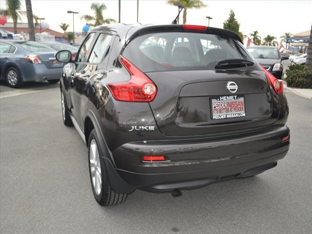 Nissan Juke 2011 photo 3