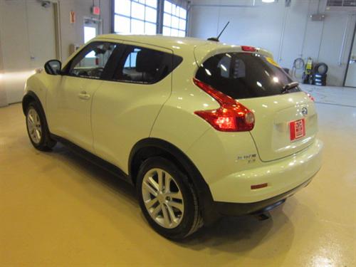Nissan Juke 2011 photo 2