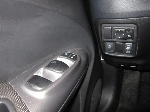 Nissan Juke 2011 photo 3