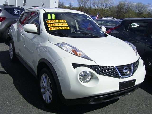 Nissan Juke 2011 photo 2