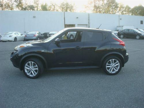 Nissan Juke 2011 photo 1