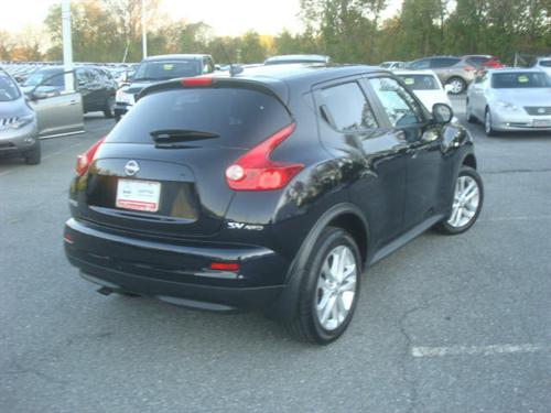 Nissan Juke 2011 photo 2