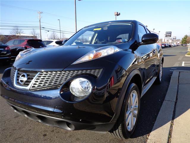 Nissan Juke 2011 photo 1