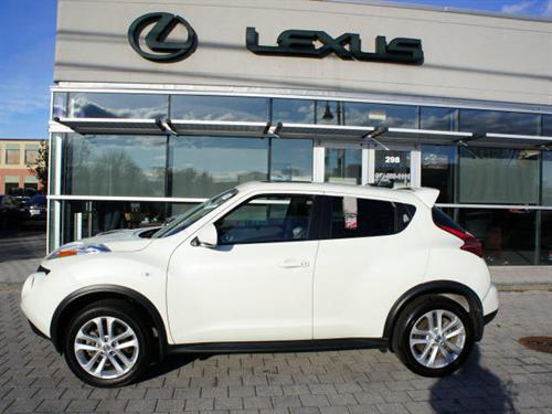 Nissan Juke 2011 photo 2