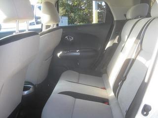 Nissan Juke 2011 photo 4