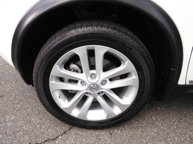 Nissan Juke 2011 photo 2