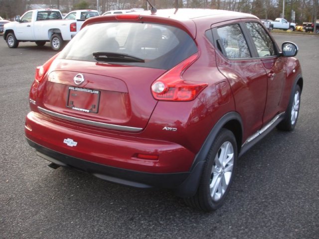Nissan Juke 2011 photo 3