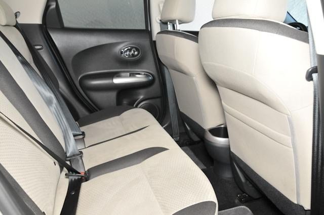 Nissan Juke 2011 photo 2