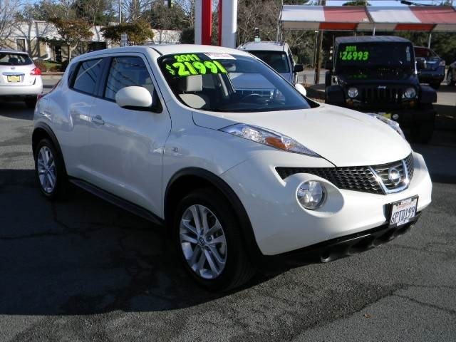 Nissan Juke 2011 photo 1