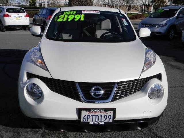 Nissan Juke 2011 photo 2