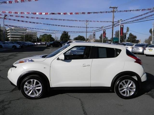 Nissan Juke 2011 photo 3