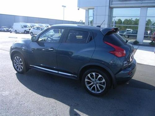 Nissan Juke 2011 photo 2