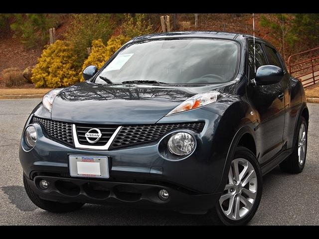 Nissan Juke XR Sport Utility