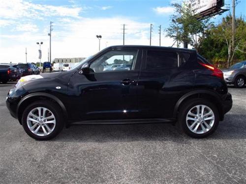 Nissan Juke 2011 photo 2