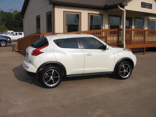 Nissan Juke 2012 photo 4