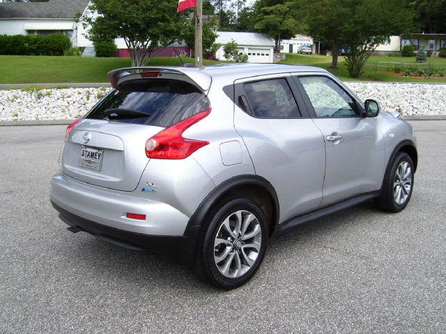 Nissan Juke 2012 photo 1
