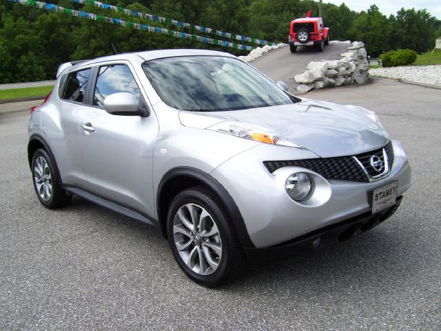 Nissan Juke 2012 photo 4