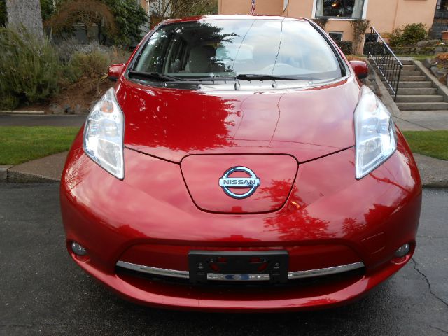 Nissan LEAF 2011 photo 4