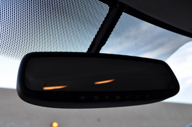 Nissan LEAF 2011 photo 15