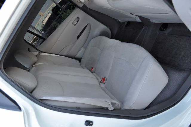 Nissan LEAF 2011 photo 3