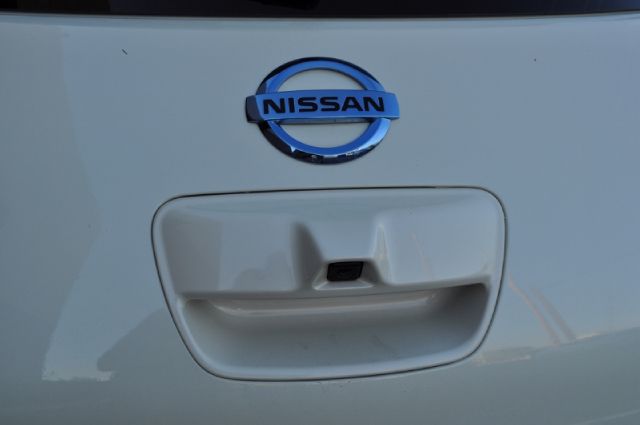Nissan LEAF 2011 photo 9