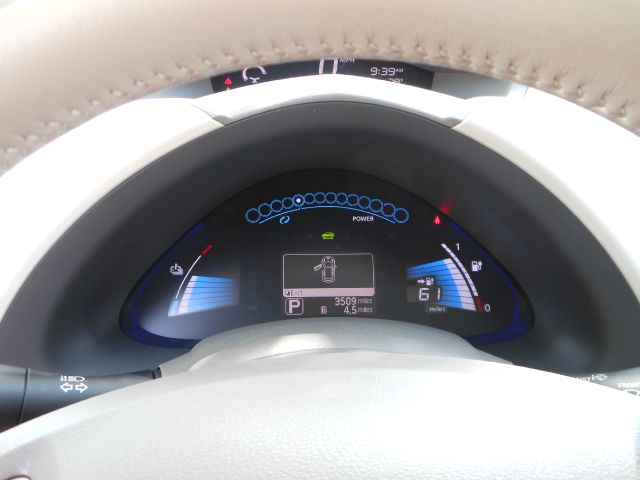Nissan LEAF 2012 photo 13