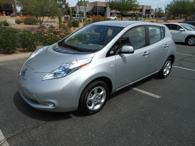 Nissan LEAF 2012 photo 20