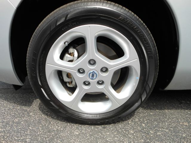 Nissan LEAF 2012 photo 3