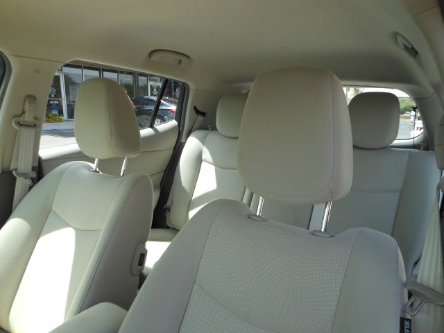 Nissan LEAF 2012 photo 9