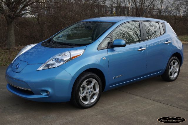 Nissan LEAF 2012 photo 3