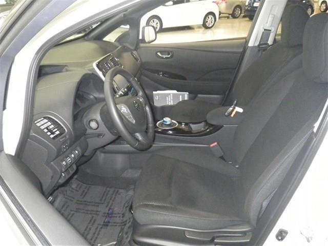 Nissan LEAF 2013 photo 3
